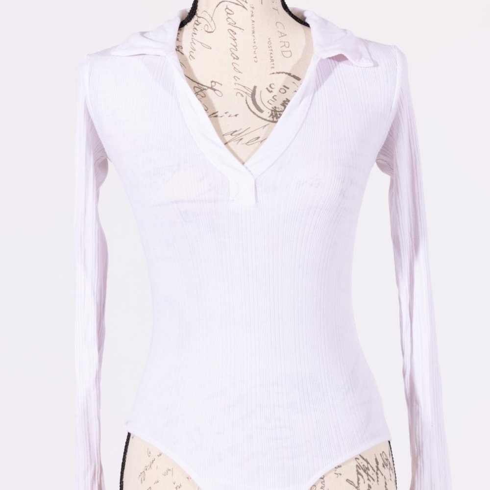 CLYQUE WHITE COLLARED RIB LONG-SLEEVE BODYSUIT